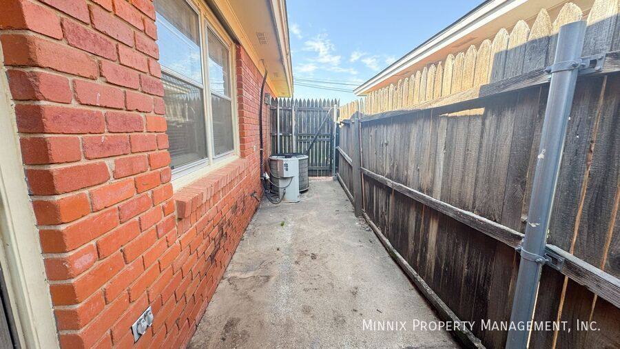 Townhouse for rent at 4313 58th St Fs #A, Lubbock, TX 79413
