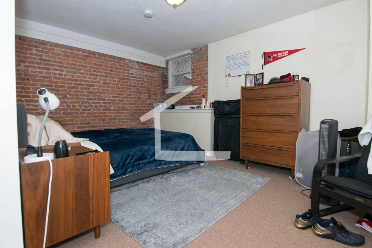 Apartment for rent at 77 Gibbs St #1, Brookline, MA 02446