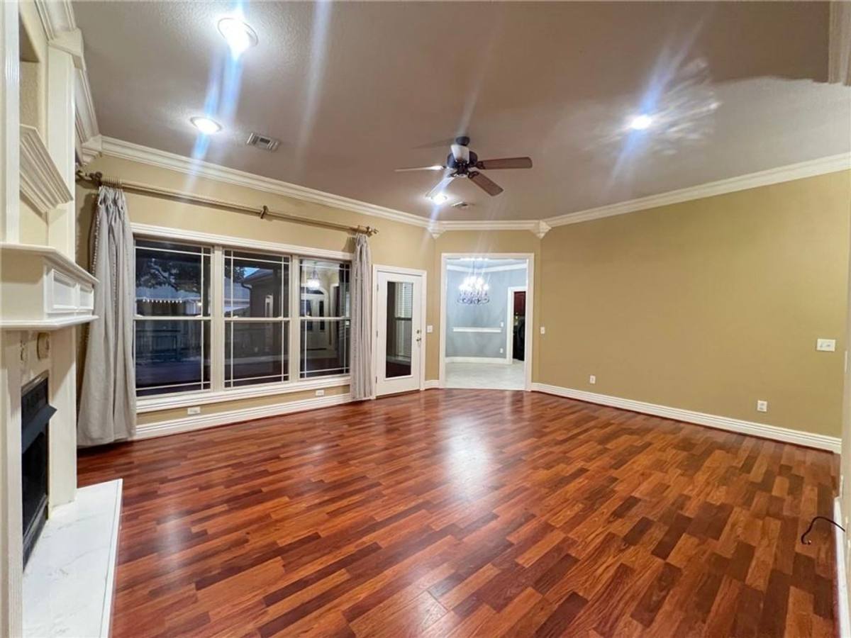 House for rent at 6517 N Tall Oaks Loop, Springdale, AR 72762