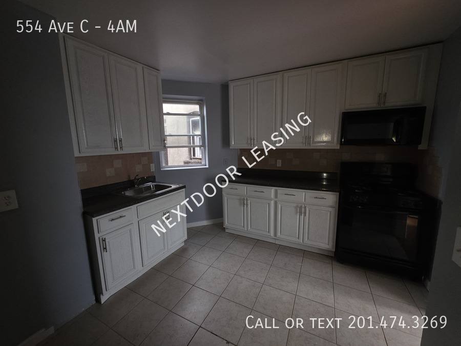 Apartment for rent at 554 Ave C #4AM, Bayonne, NJ 07002