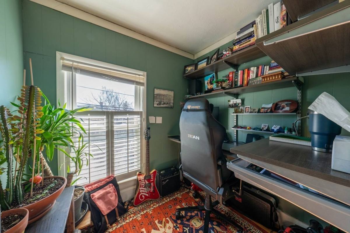 House for rent at 5 Village St #2, Somerville, MA 02143