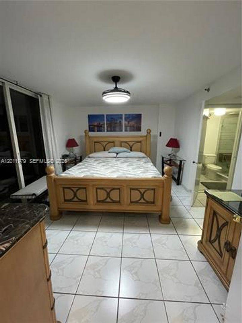 Condo for rent at 1621 Collins Ave, Miami Beach, FL 33139