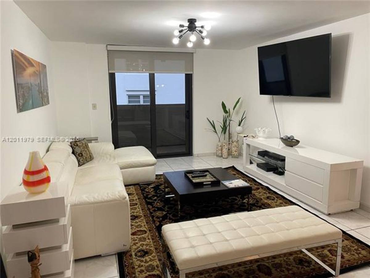 Condo for rent at 1621 Collins Ave, Miami Beach, FL 33139