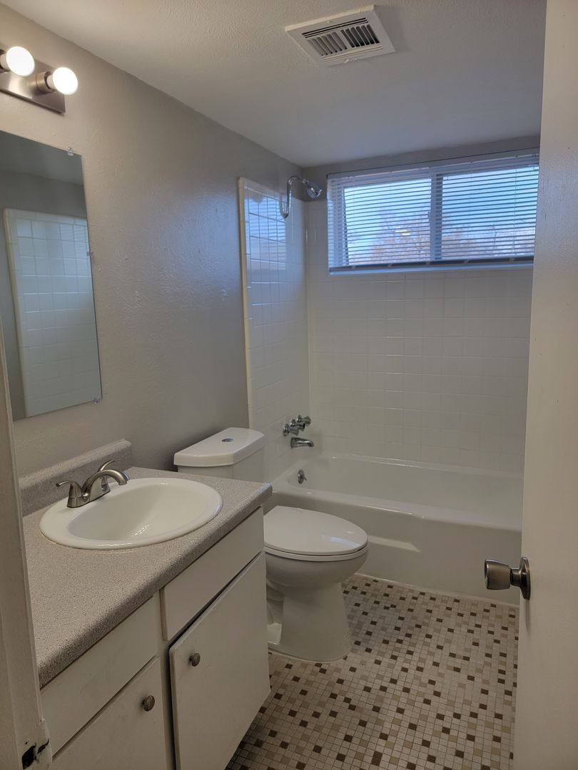 Apartment for rent at 1932-1940 Cherry Stone St, Norman, OK 73072