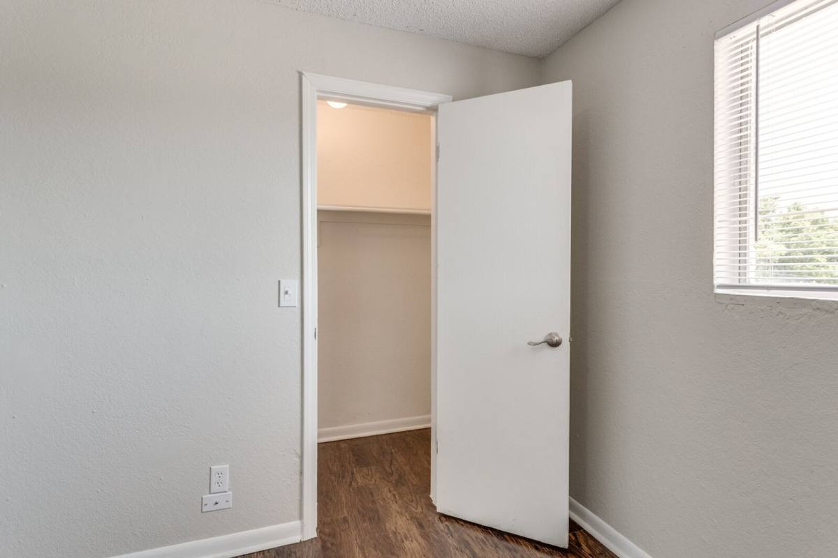 Apartment for rent at 2400 Nottingham Way, Oklahoma City, OK 73160