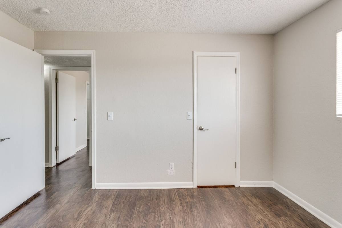 Apartment for rent at 2400 Nottingham Way, Oklahoma City, OK 73160