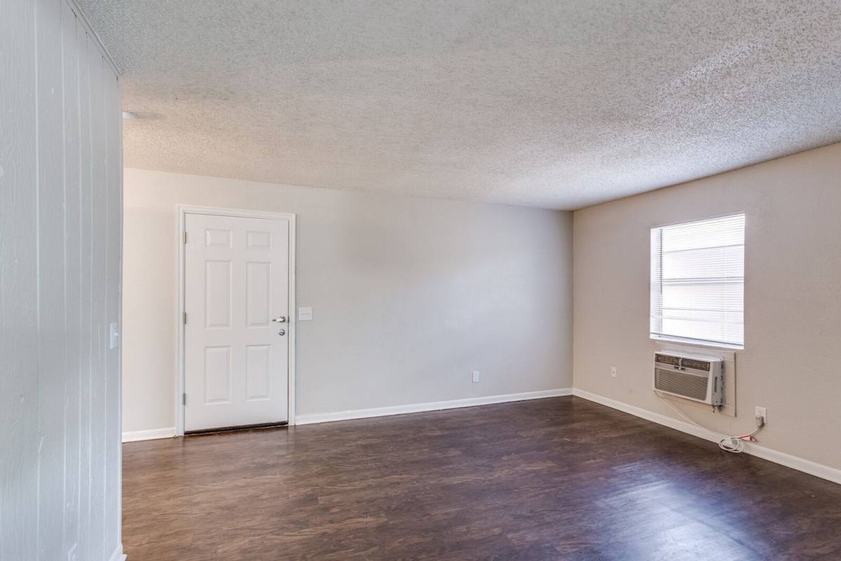 Apartment for rent at 2400 Nottingham Way, Oklahoma City, OK 73160