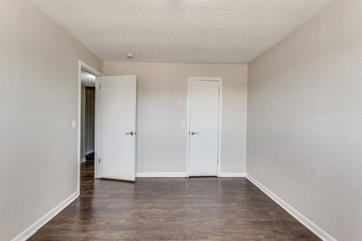 Apartment for rent at 2400 Nottingham Way, Oklahoma City, OK 73160