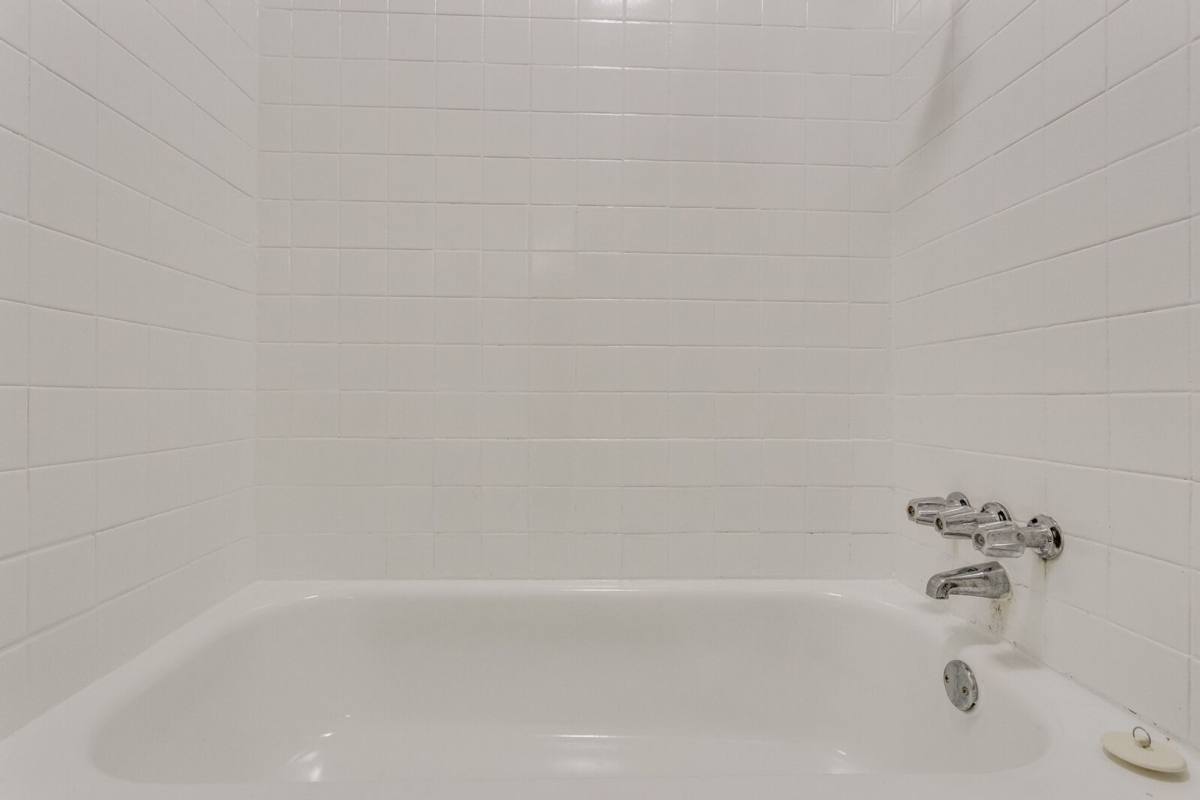Apartment for rent at 2400 Nottingham Way, Oklahoma City, OK 73160