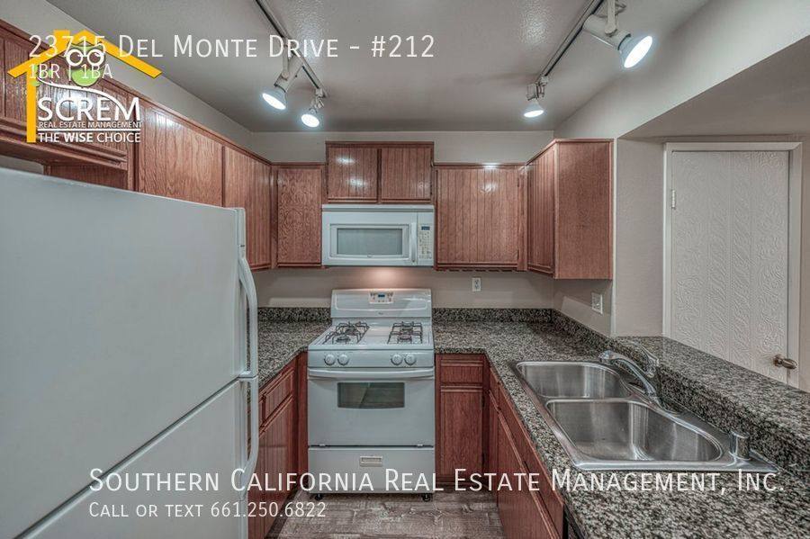 Condo for rent at 23715 Del Monte Dr #212, Valencia, CA 91355