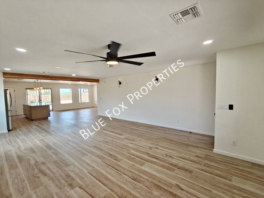 House for rent at 5440 W Placita De La Promesa, Tucson, AZ 85745