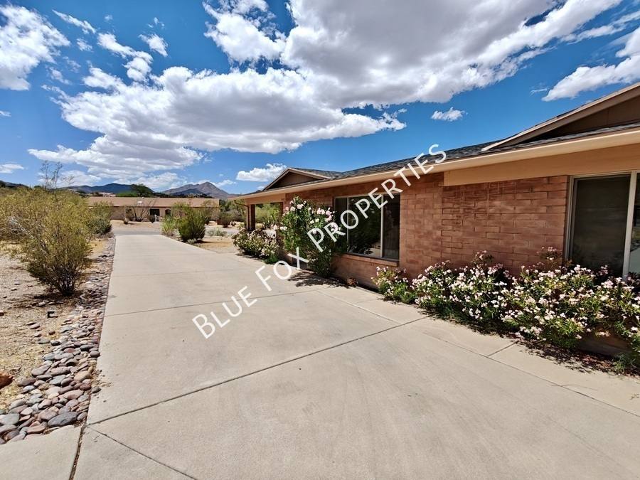 House for rent at 5440 W Placita De La Promesa, Tucson, AZ 85745