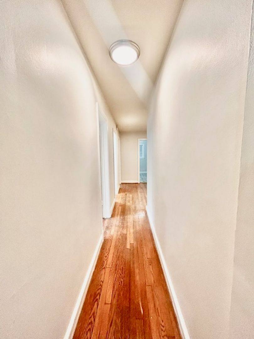 Apartment for rent at 4534 Avondale St, Bethesda, MD 20814