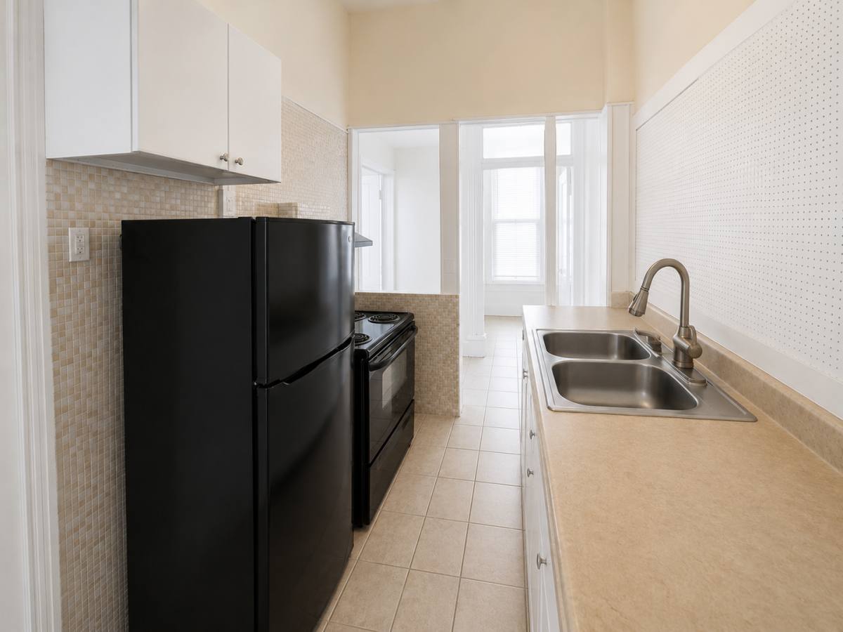 Apartment for rent at 1338 College St, Bowling Green, KY 42101