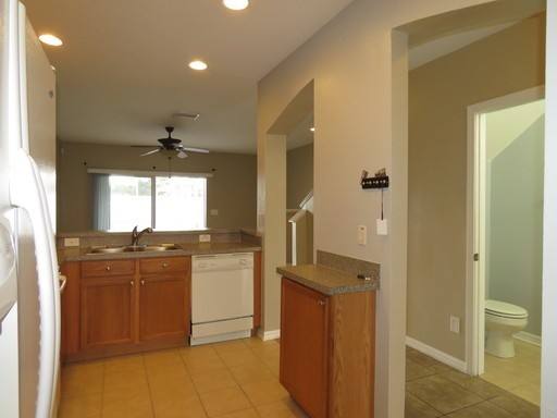 Townhouse for rent at 12315 Foxmoor Peak Dr, Riverview, FL 33579