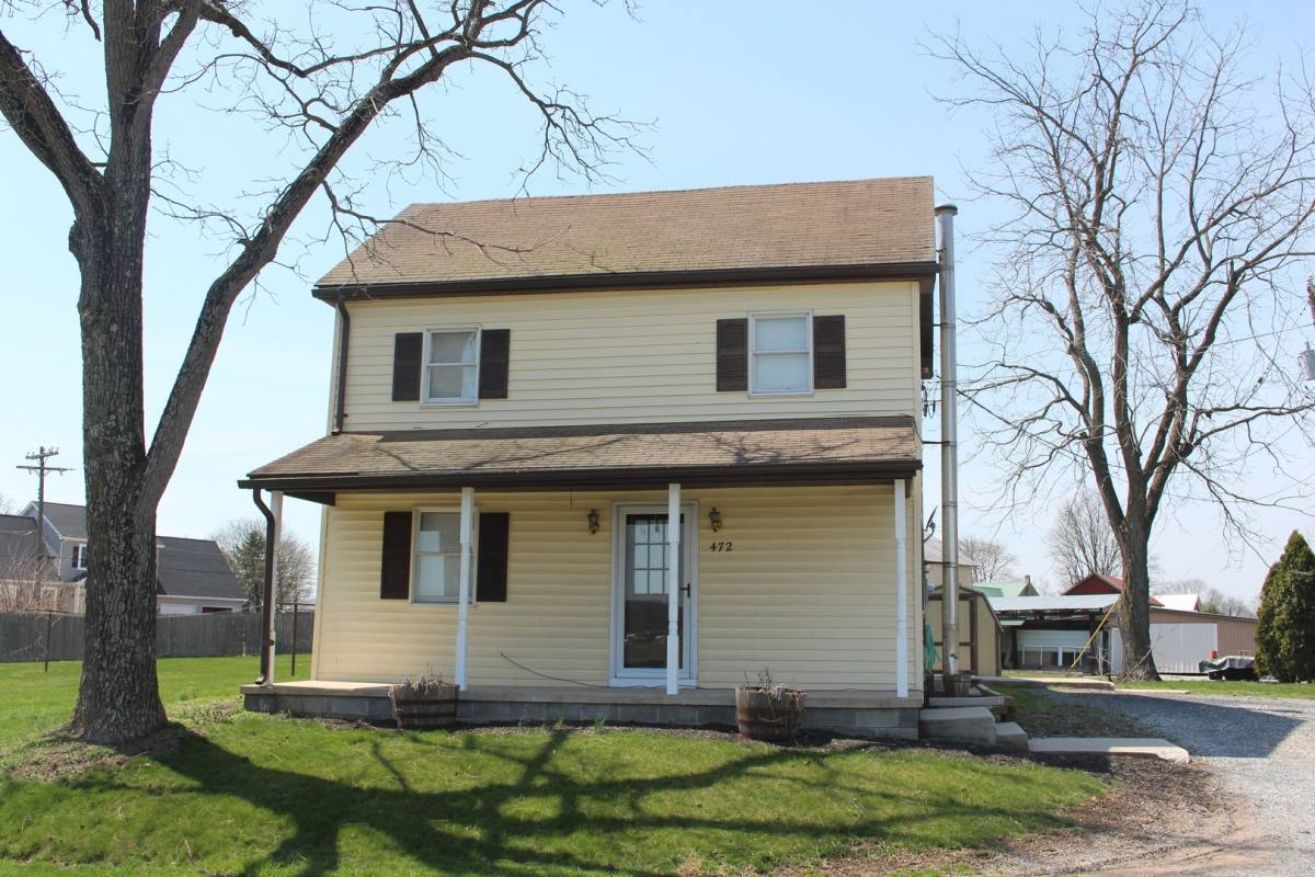 House for rent at 472 Kralltown Rd, Wellsville, PA 17365