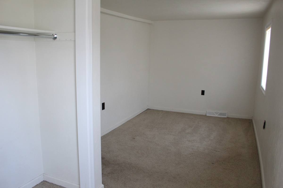 House for rent at 472 Kralltown Rd, Wellsville, PA 17365