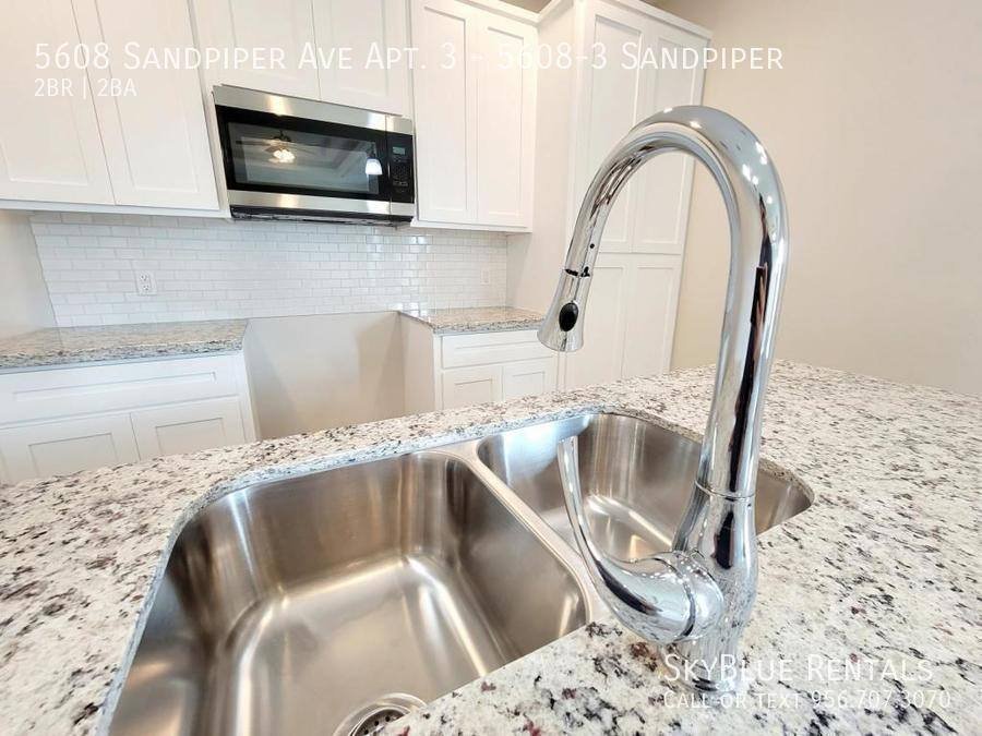 Apartment for rent at 5608 Sandpiper Ave #3, Mission, TX 78573