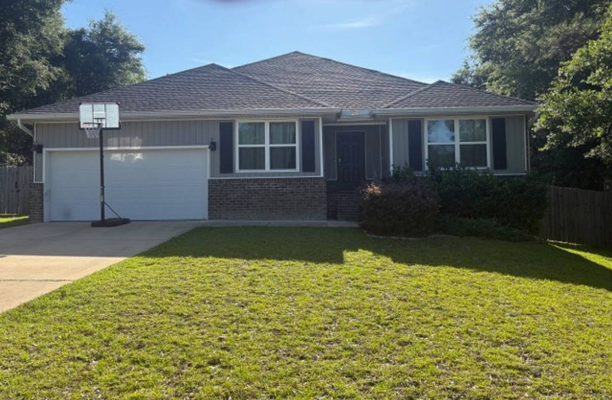House for rent at 3483 Sparco Dr, Crestview, FL 32539