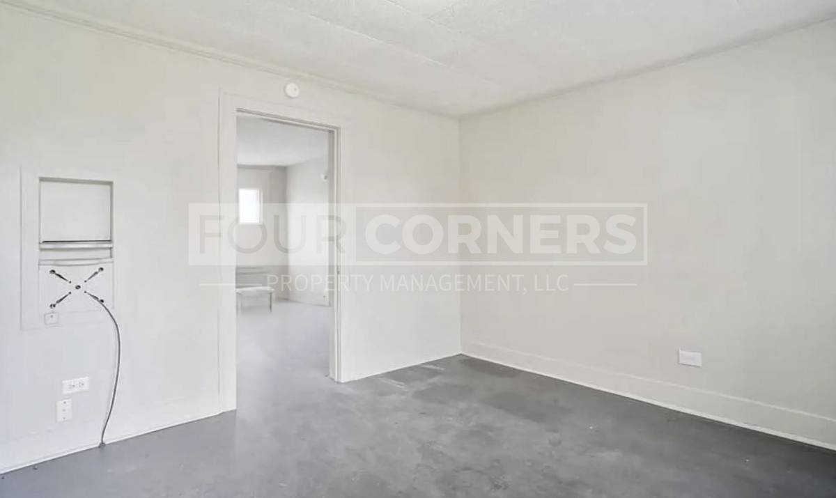 Apartment for rent at 1007 S Main St, Mount Airy, NC 27030