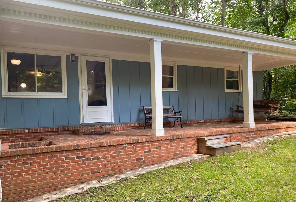 House for rent at 101 Memorial Park Dr, Black Mountain, NC 28711