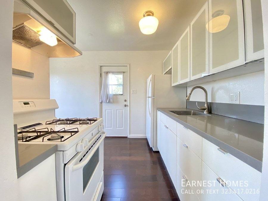 Apartment for rent at 834 Laguna Ave #3 4, Los Angeles, CA 90026
