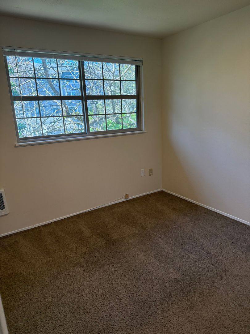 Apartment for rent at 2541-2545 SE 170th Ave, Portland, OR 97236
