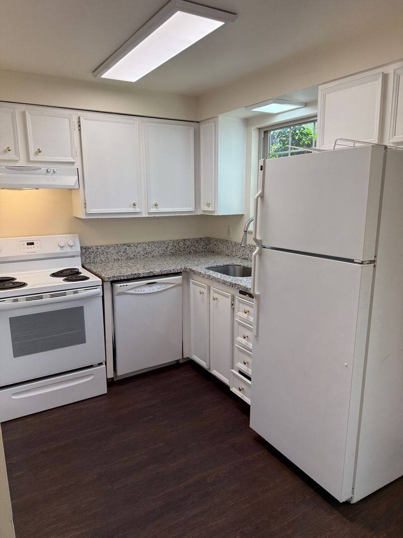 Apartment for rent at 2541-2545 SE 170th Ave, Portland, OR 97236