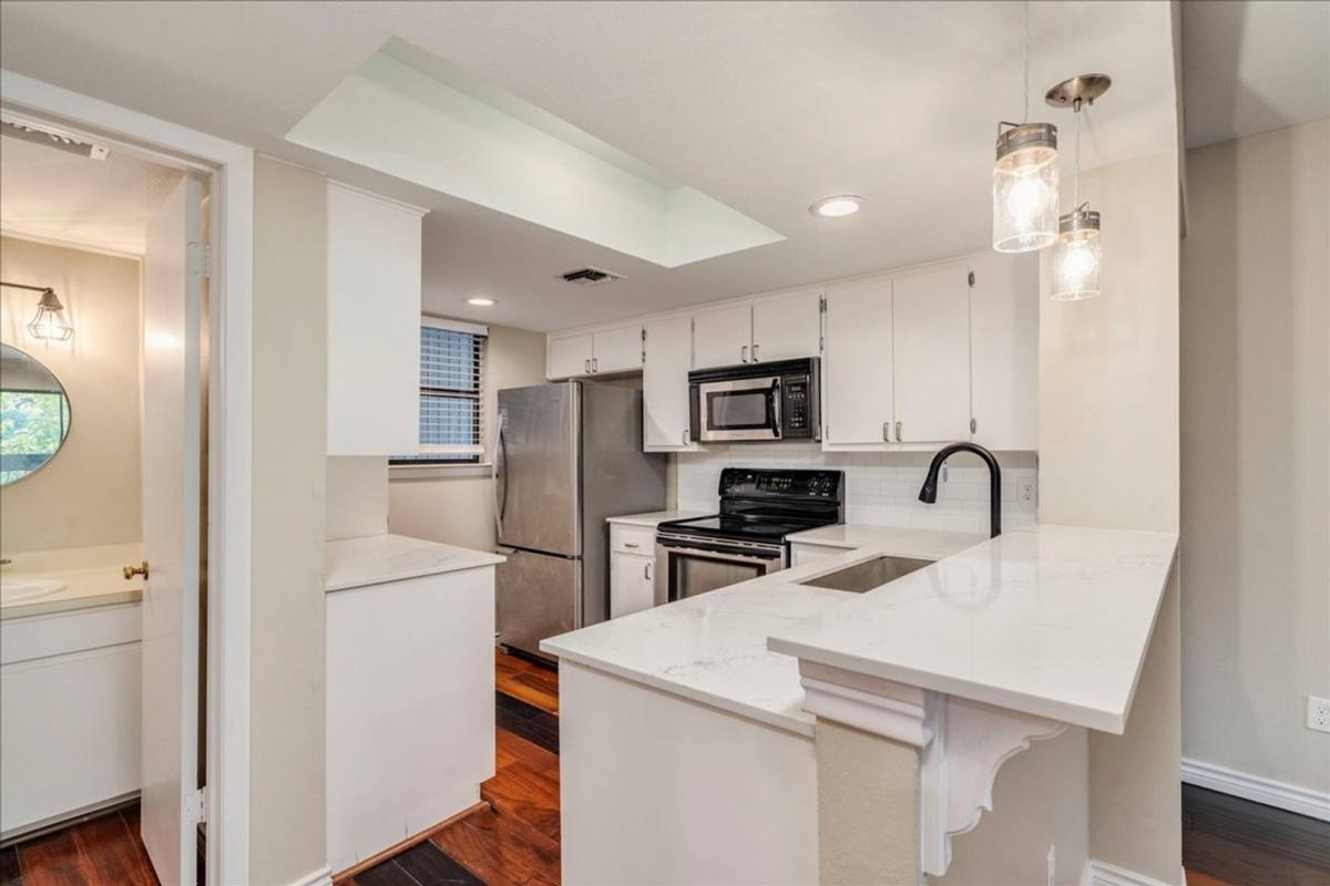 Condo for rent at 1411 Norwalk #207, Austin, TX 78703