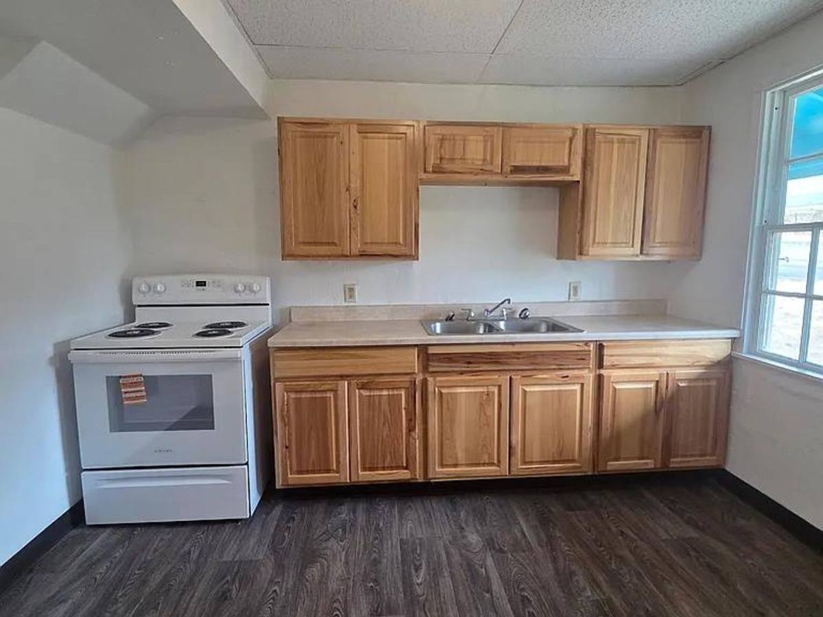 Apartment for rent at 1419 Carden, Pendleton, OR 97801
