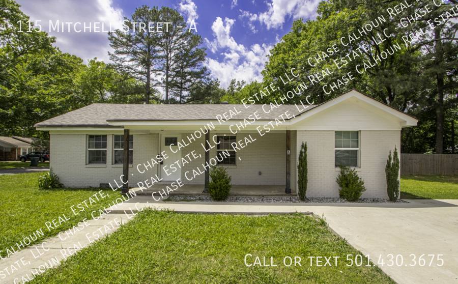 Apartment for rent at 115 Mitchell St #A, Conway, AR 72034