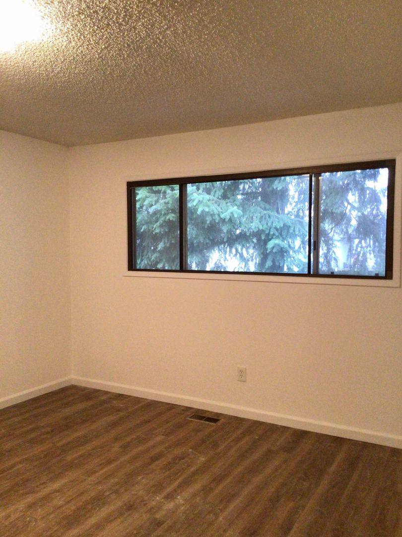 House for rent at 2722 E McLoughlin Blvd, Vancouver, WA 98661