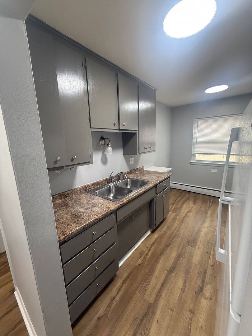 Apartment for rent at 458 English St, Saint Paul, MN 55106