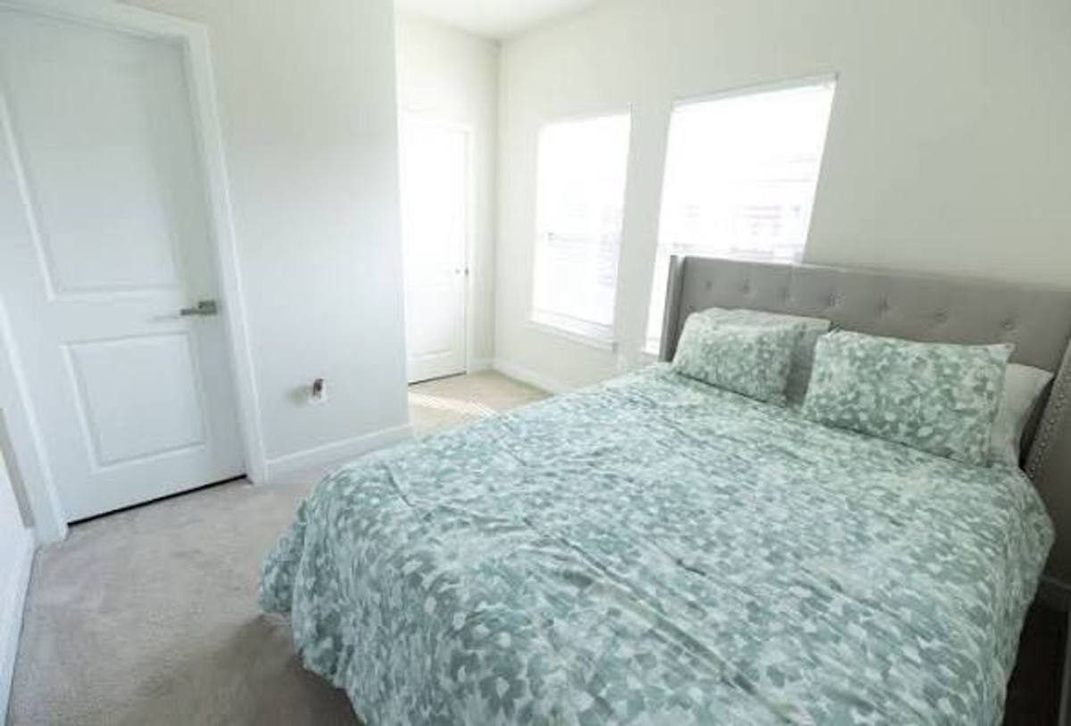 Townhouse for rent at 2807 Evansgreen, Suitland, MD 20746