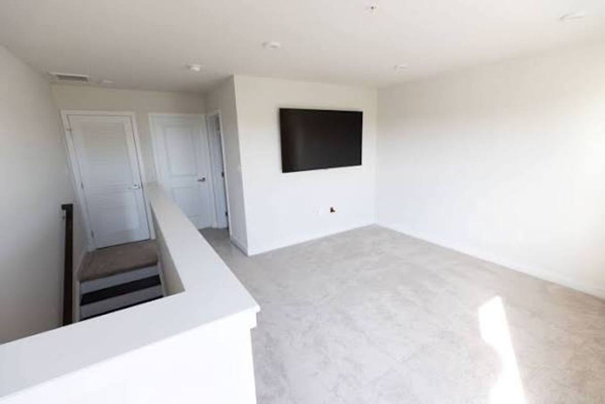 Townhouse for rent at 2807 Evansgreen, Suitland, MD 20746