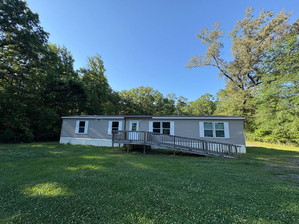 House for rent at 9932 Lareta St, Keithville, LA 71047