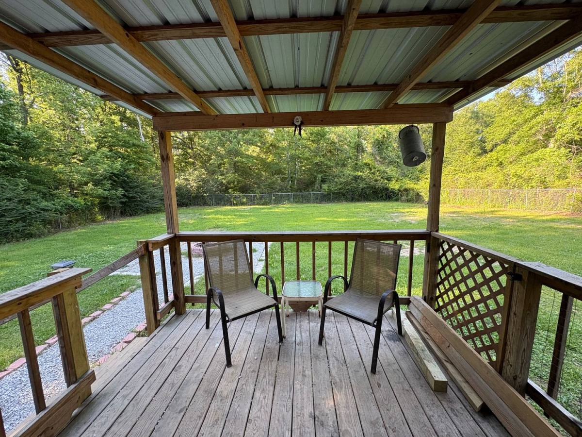 House for rent at 9932 Lareta St, Keithville, LA 71047