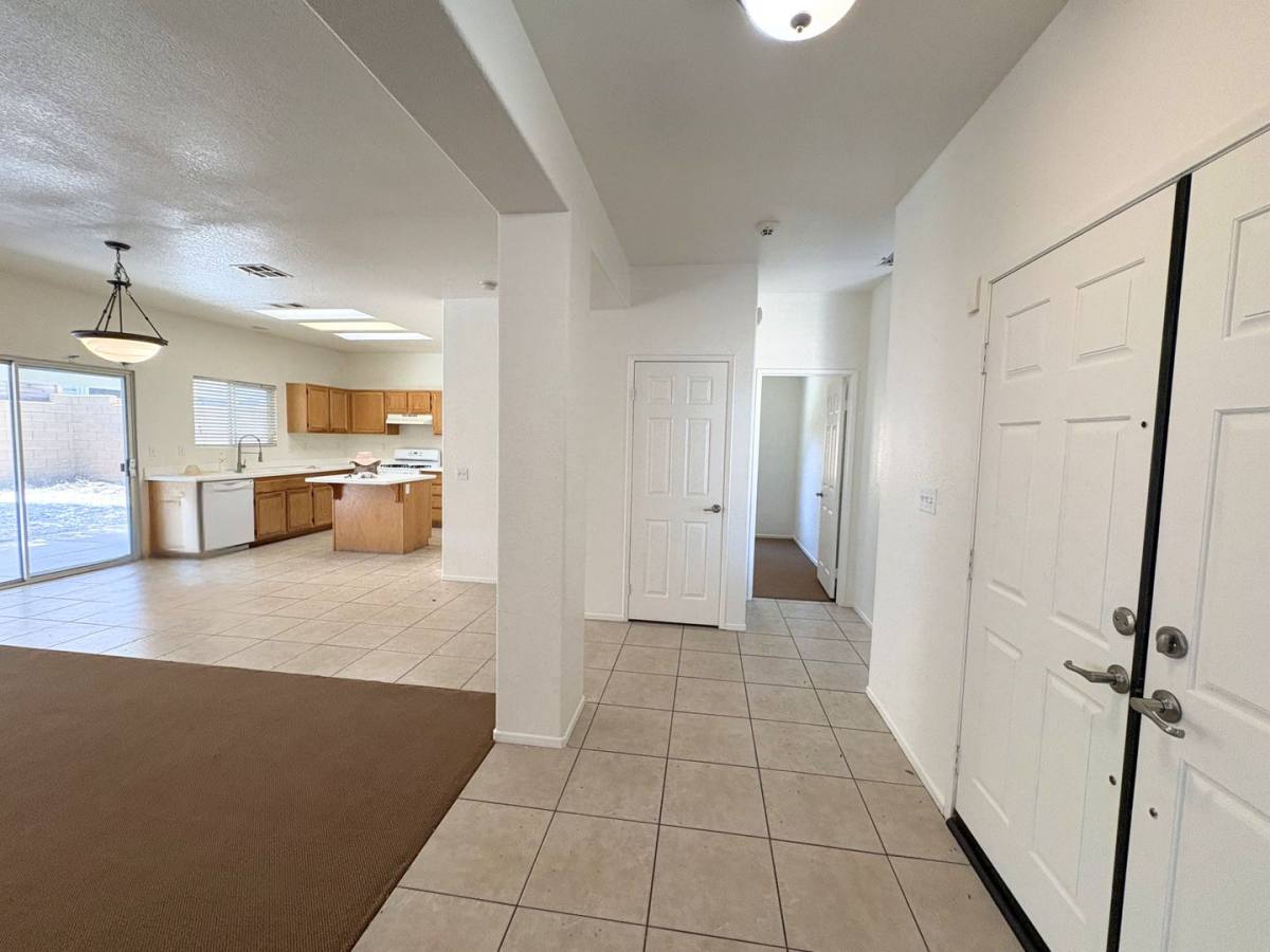 House for rent at 13085 Camden Lane, Victorville, CA 92392