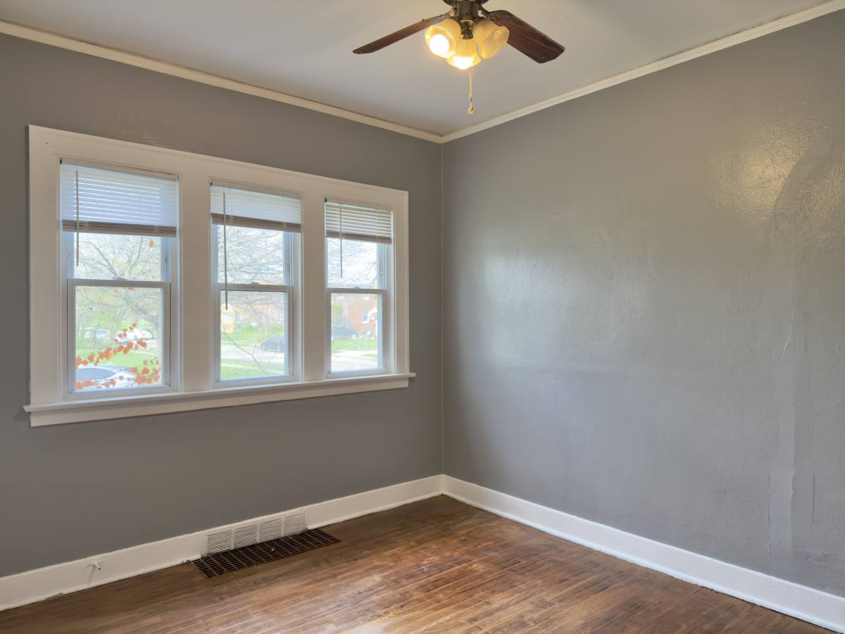 Apartment for rent at 901 & 903 14th St #901, Rockford, IL 61104