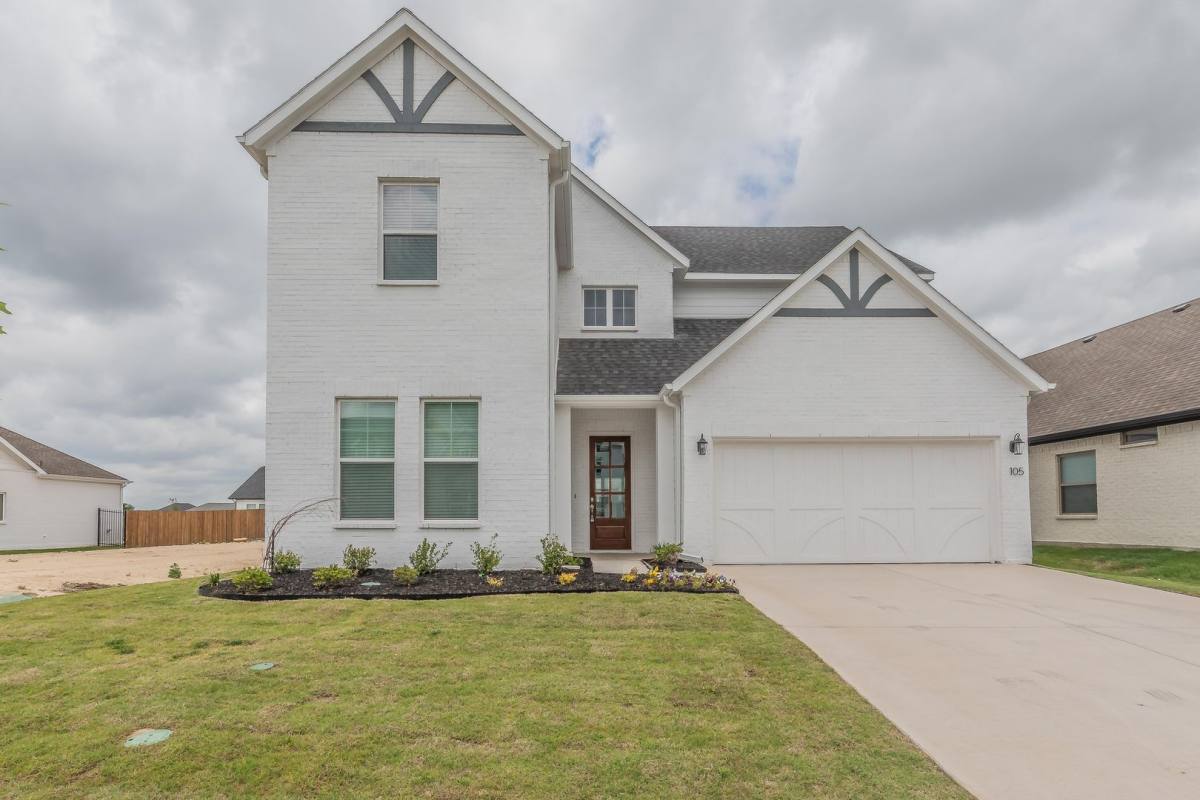 House for rent at 105 Observation Dr W, Aledo, TX 76008