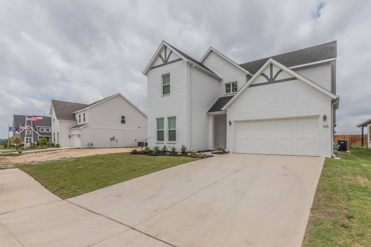 House for rent at 105 Observation Dr W, Aledo, TX 76008