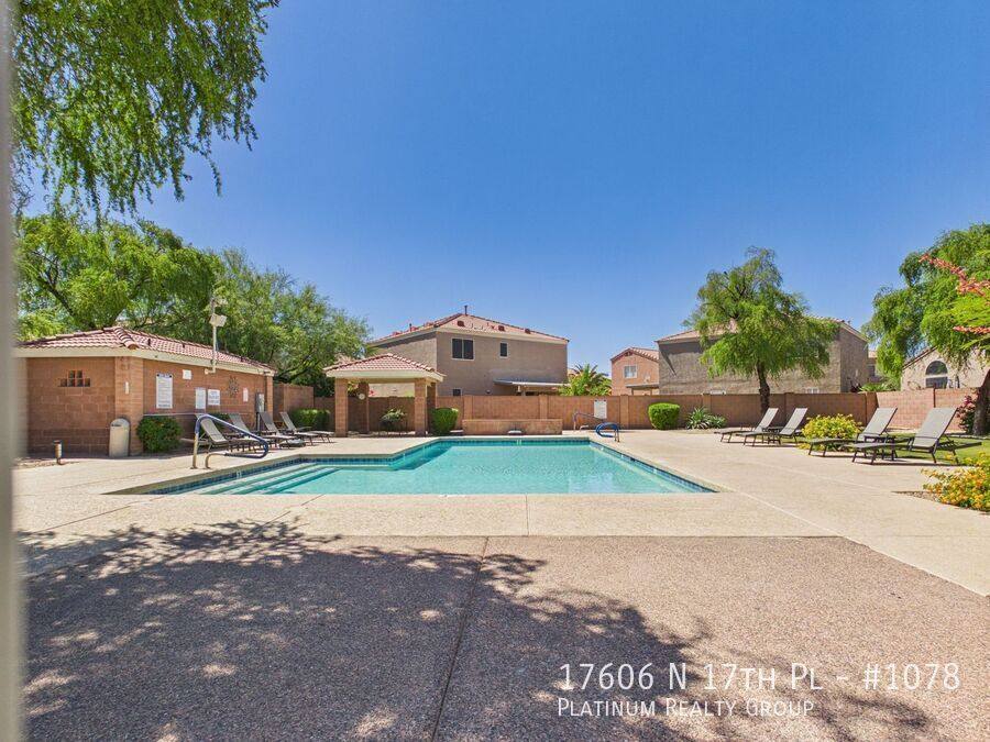 Apartment for rent at 17606 N 17th Place #1078, Phoenix, AZ 85022