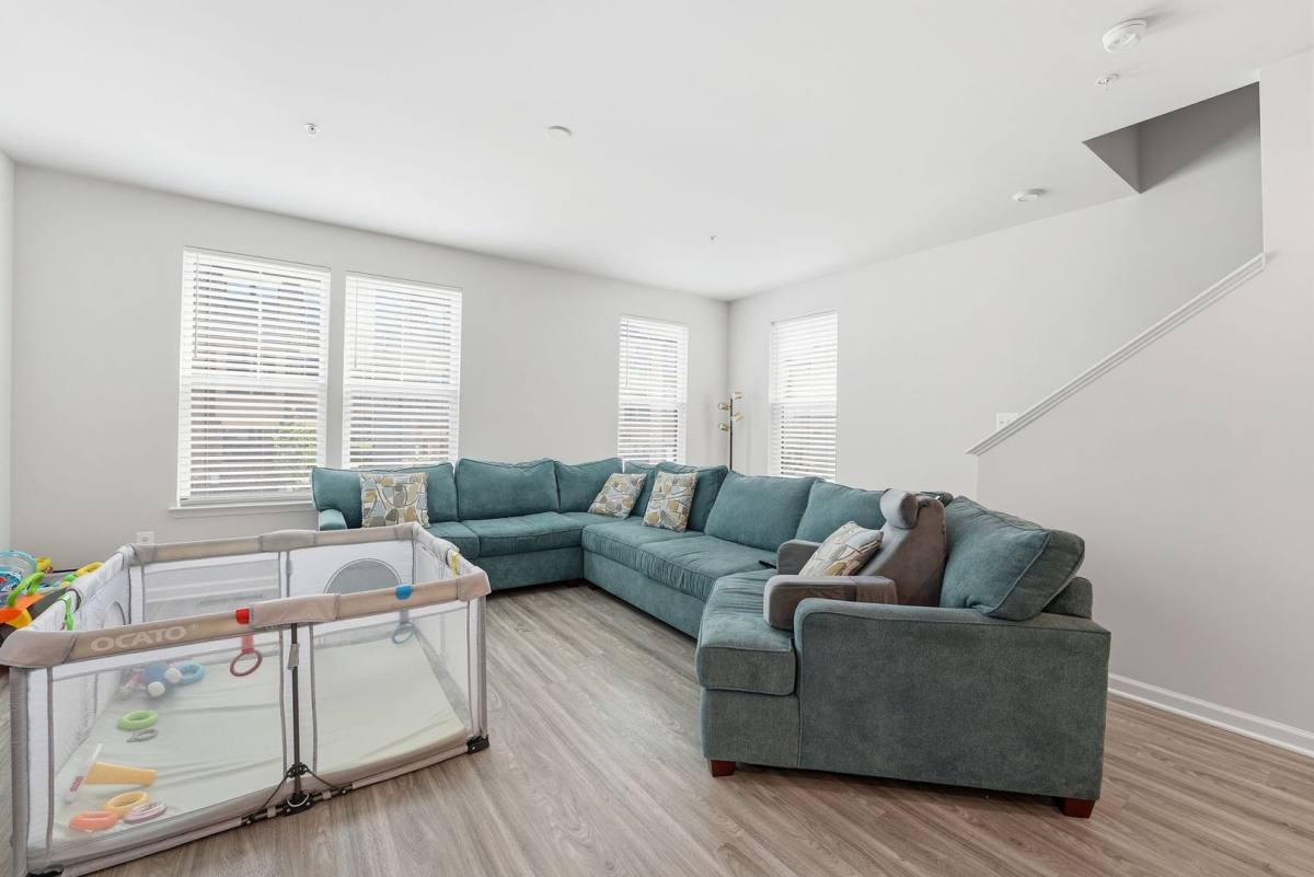 Townhouse for rent at 6066 Beake St, Hyattsville, MD 20782
