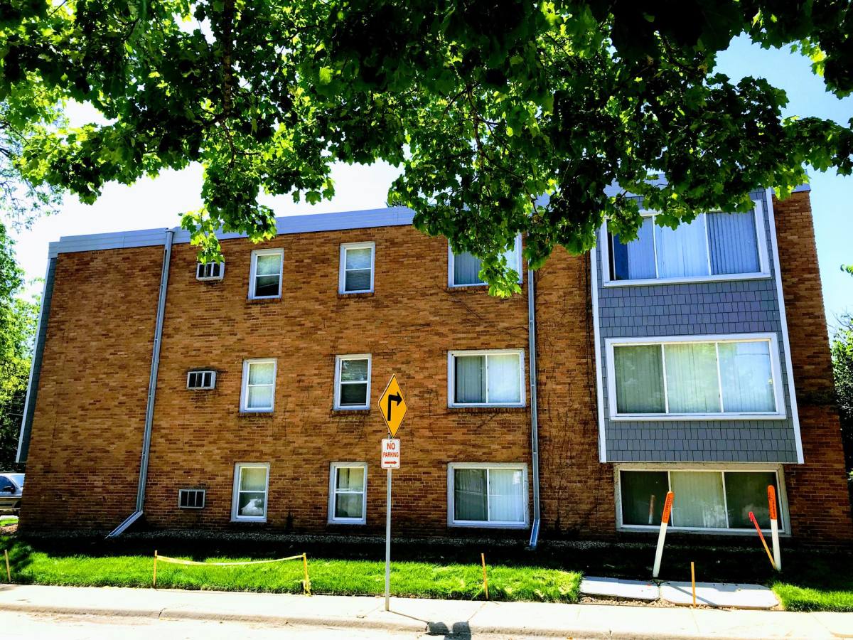 Apartment for rent at 3701 W Lake St, Minneapolis, MN 55416