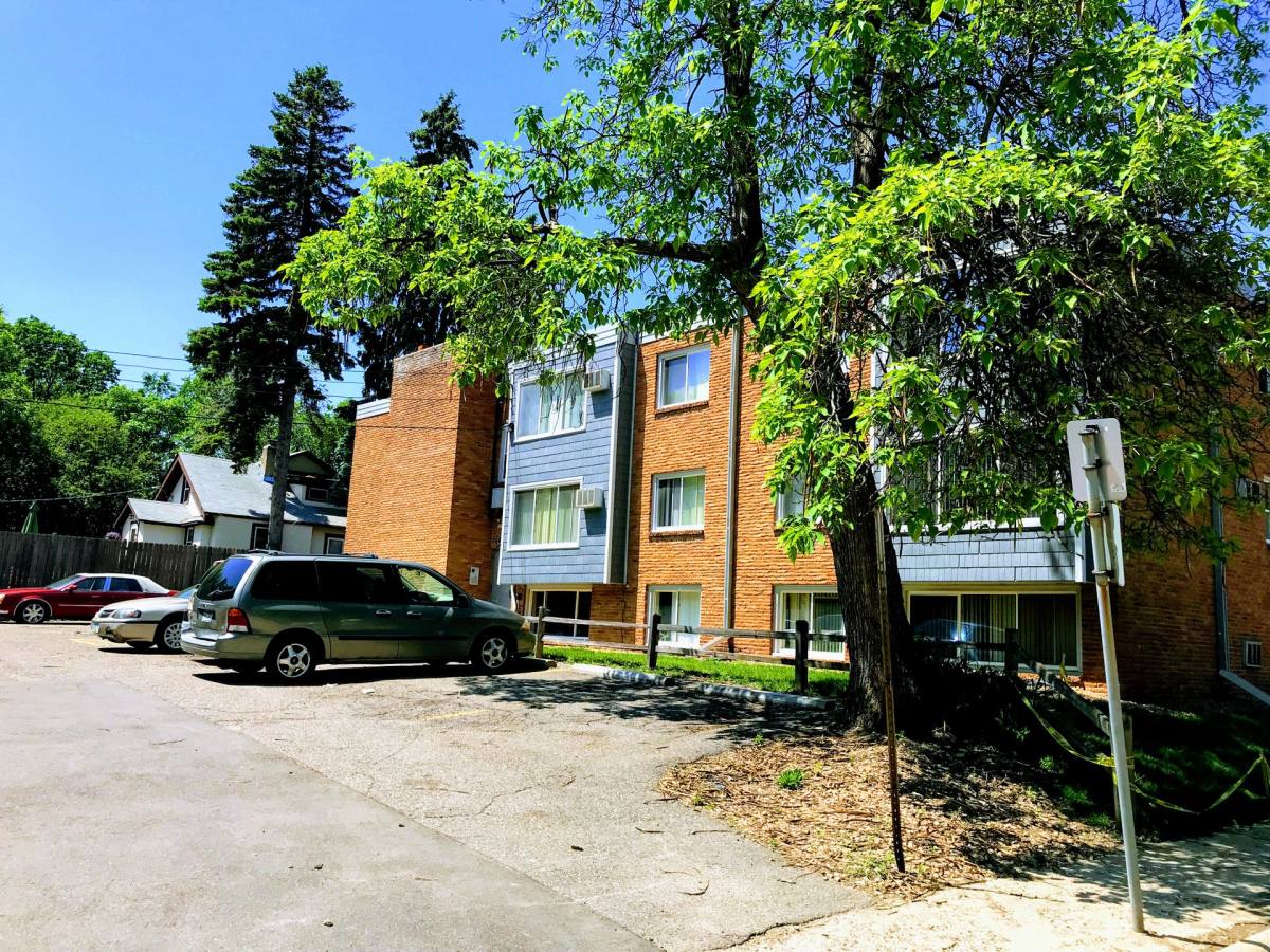 Apartment for rent at 3701 W Lake St, Minneapolis, MN 55416