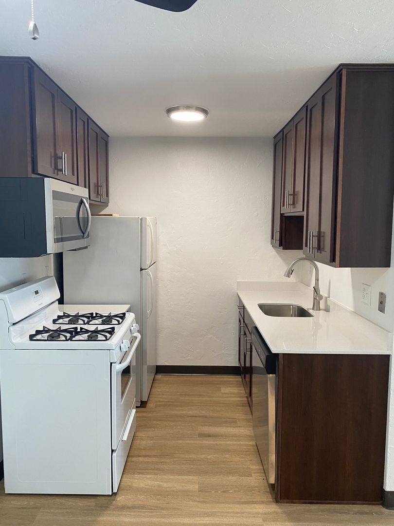 Apartment for rent at 3701 W Lake St, Minneapolis, MN 55416