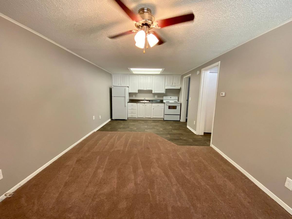 Apartment for rent at 2100 Apalachee Parkway, Tallahassee, FL 32301