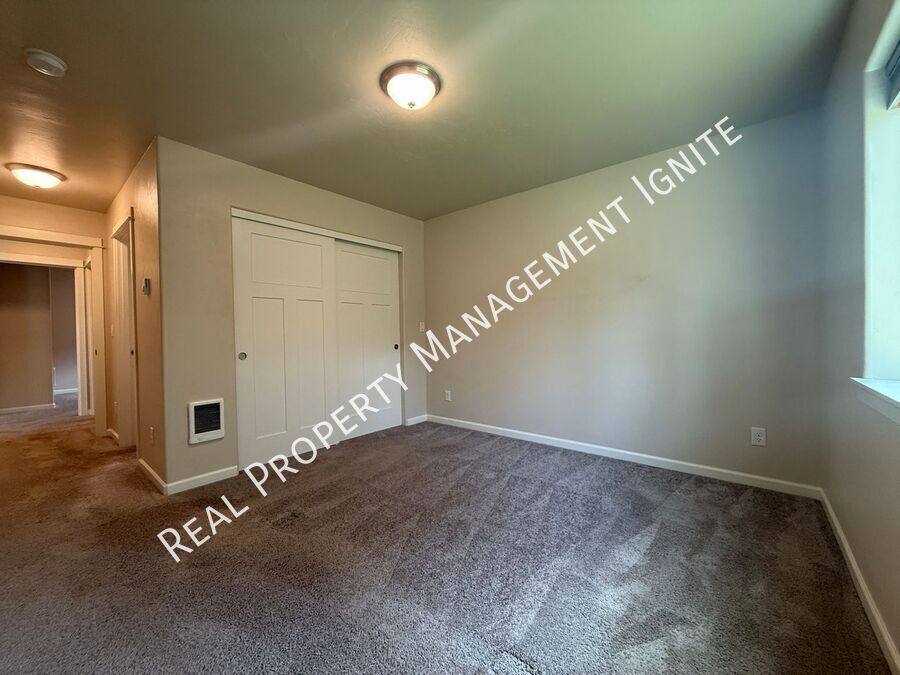 House for rent at 64625 Wood Ave, Bend, OR 97703