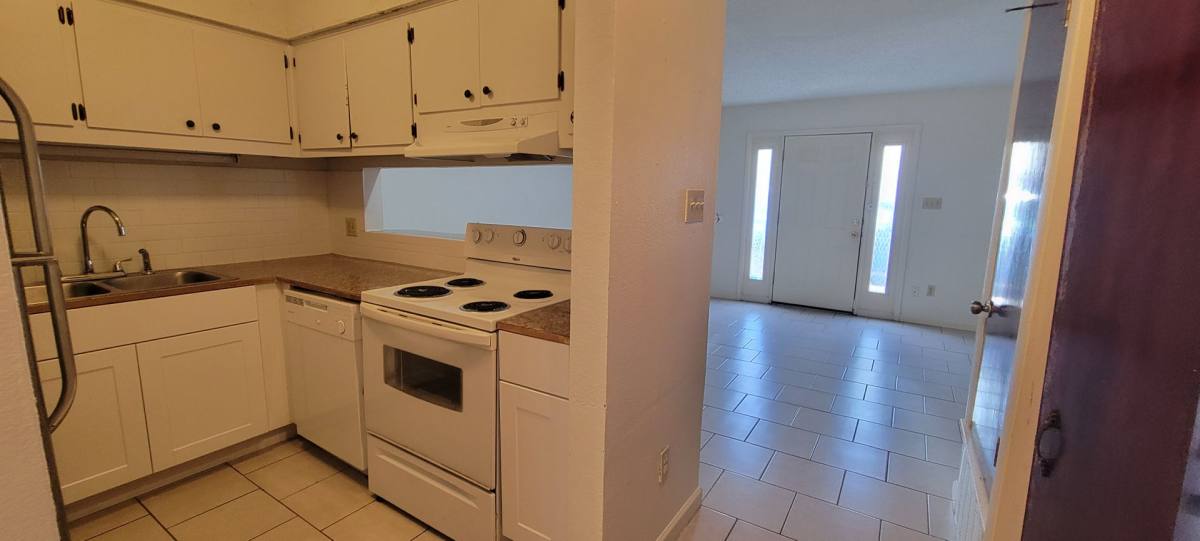 Apartment for rent at 1221 Hopkins St, San Marcos, TX 78666