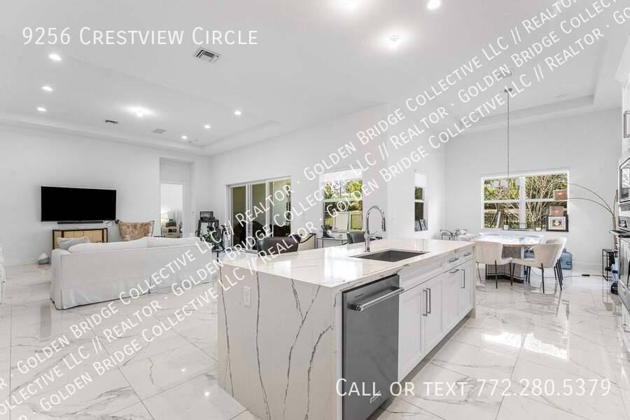 House for rent at 9256 Crestview Circle, West Palm Beach, FL 33412